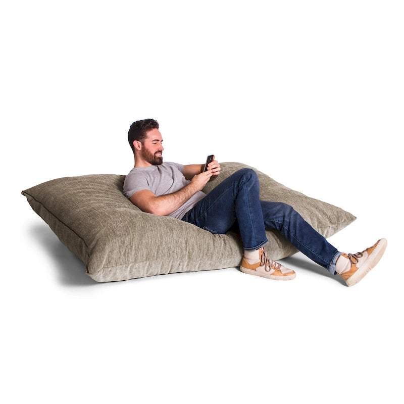 Pouf chenille géant