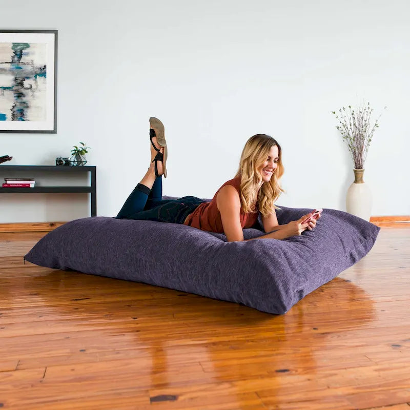 Pouf chenille géant