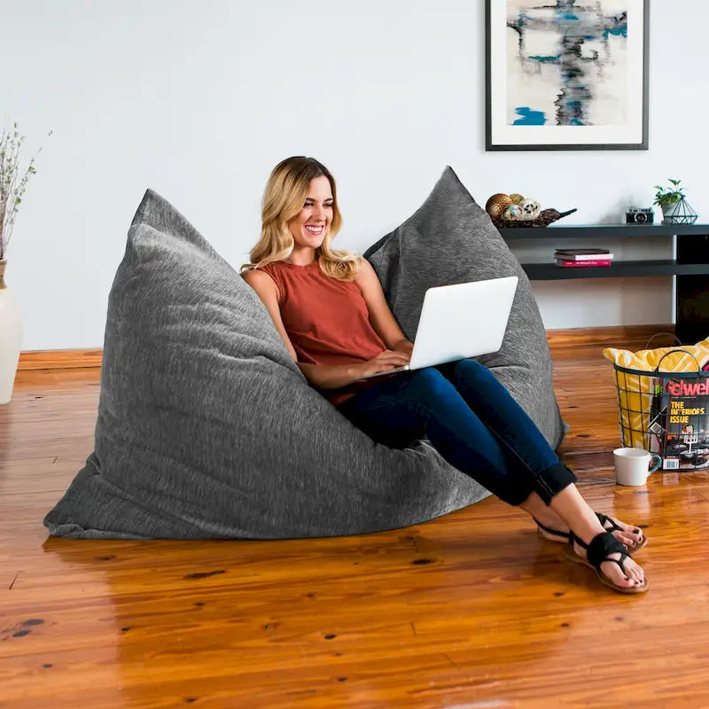 Pouf chenille géant